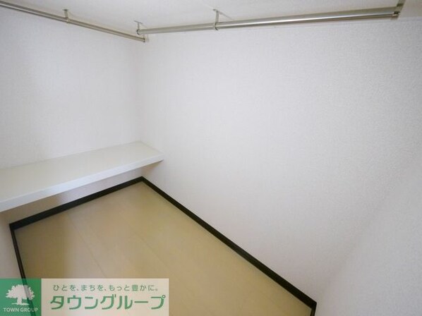 レオネクスト泉の物件内観写真